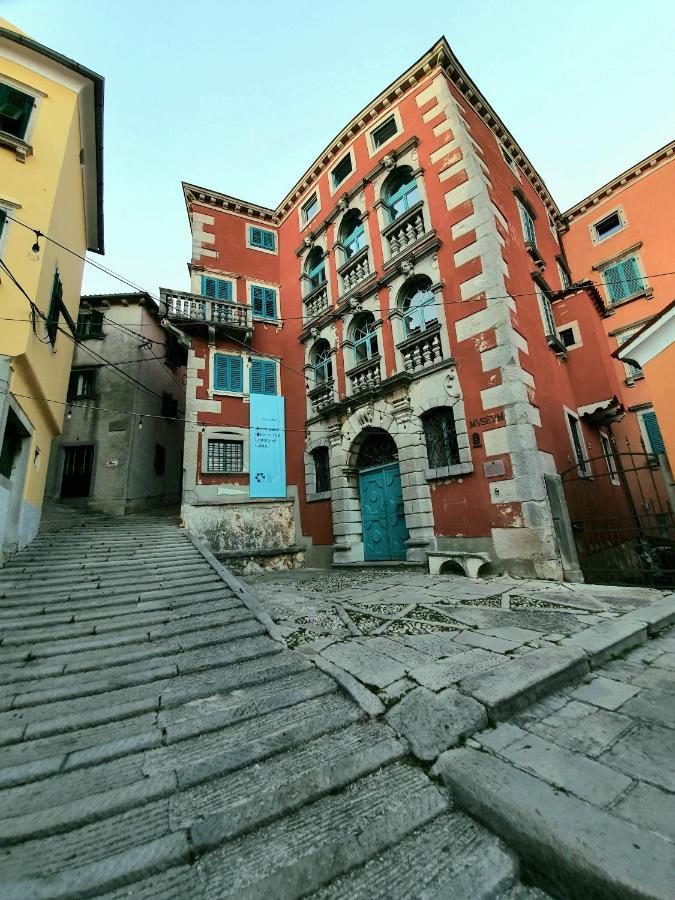 Cozy Studio Apartment Leprin In Labin Old Town 外观 照片